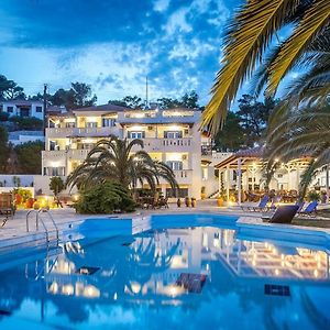 Stafylos Suites & Boutique Hotel